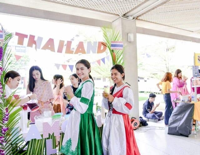 บริหารธุรกิจบัณฑิต-หลักสูตรนานาชาติ-5.jpg