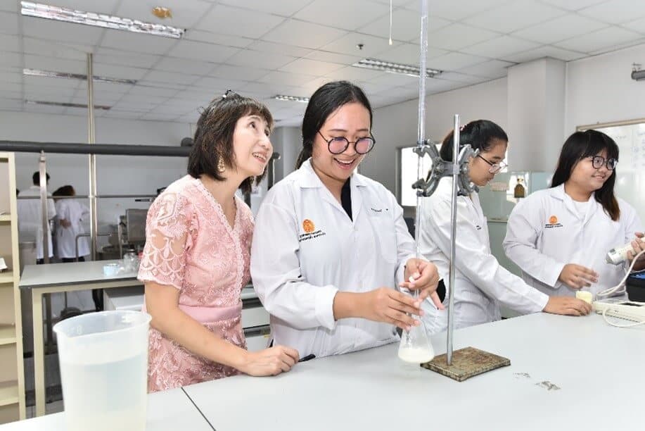 วท.บ.-วิทยาศาสตร์และเทคโนโลยีการอาหาร-3.jpg