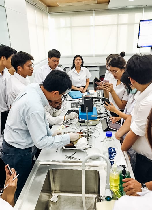 แพทยศาสตรบัณฑิต-นานาชาติ-6.jpg