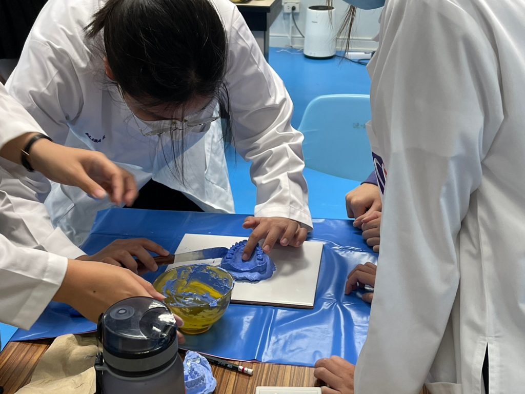 LINE_ALBUM_Preparation-for-Clinical-skills_๒๓๐๓๐๗1-1024x768.jpg