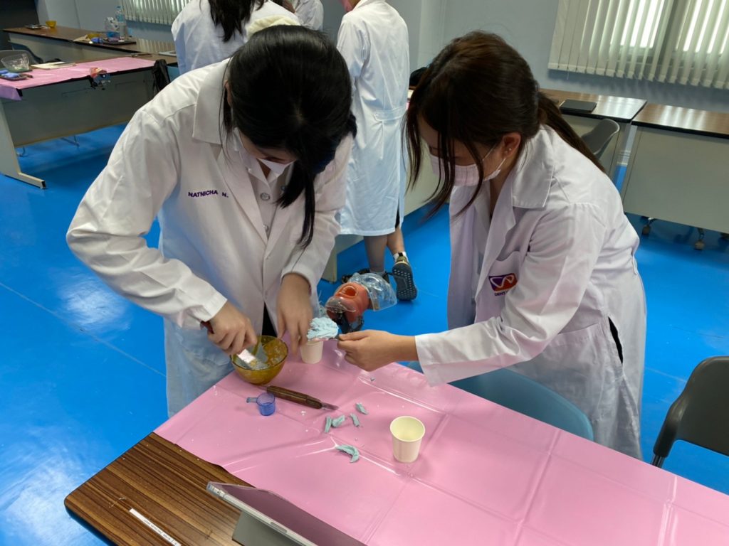 LINE_ALBUM_Preparation-for-Clinical-skills_๒๓๐๓๐๗4-1024x768.jpg