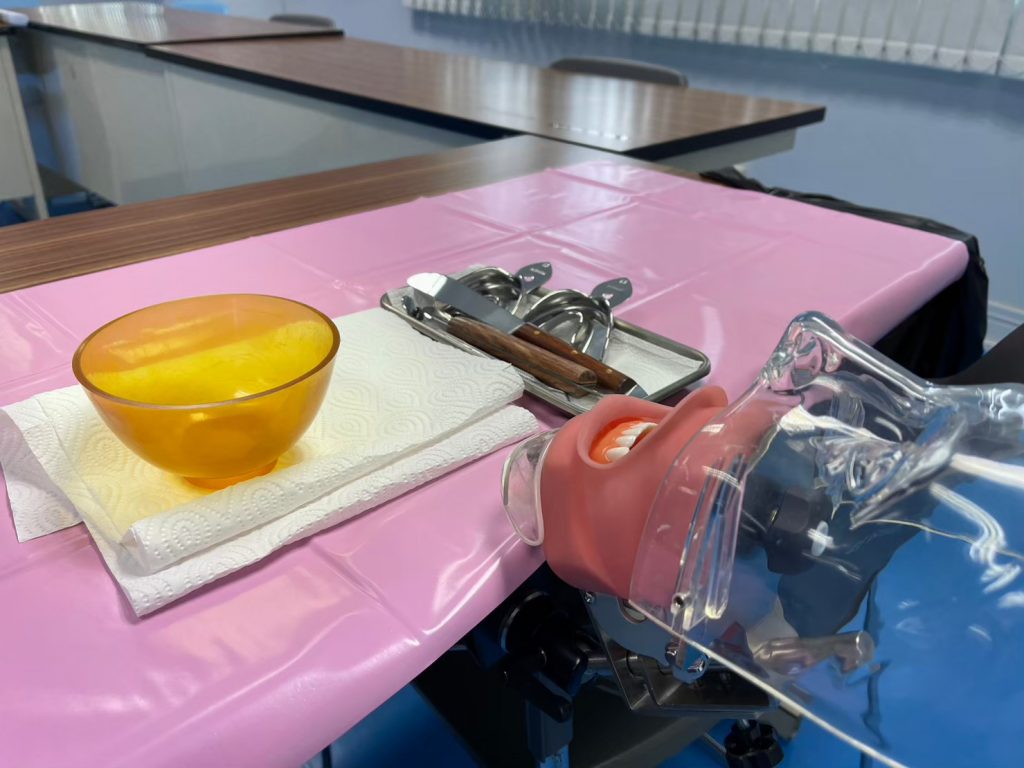 LINE_ALBUM_Preparation-for-Clinical-skills_๒๓๐๓๐๗6-1024x768.jpg