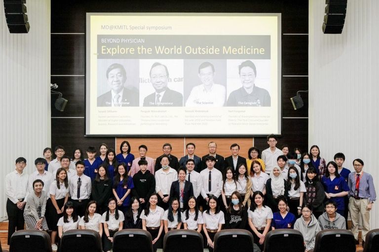 Special-Symposium-Beyond-Physician-02-1024x683.jpg
