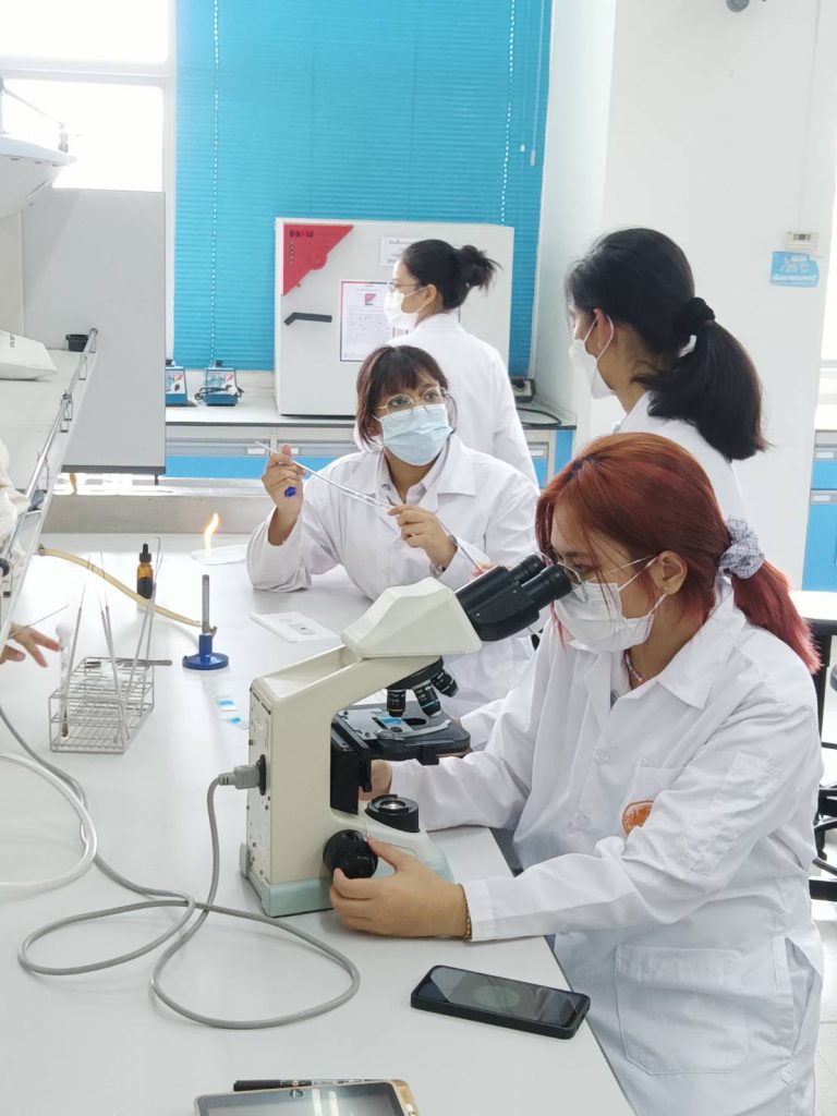 bio2-768x1024.jpg