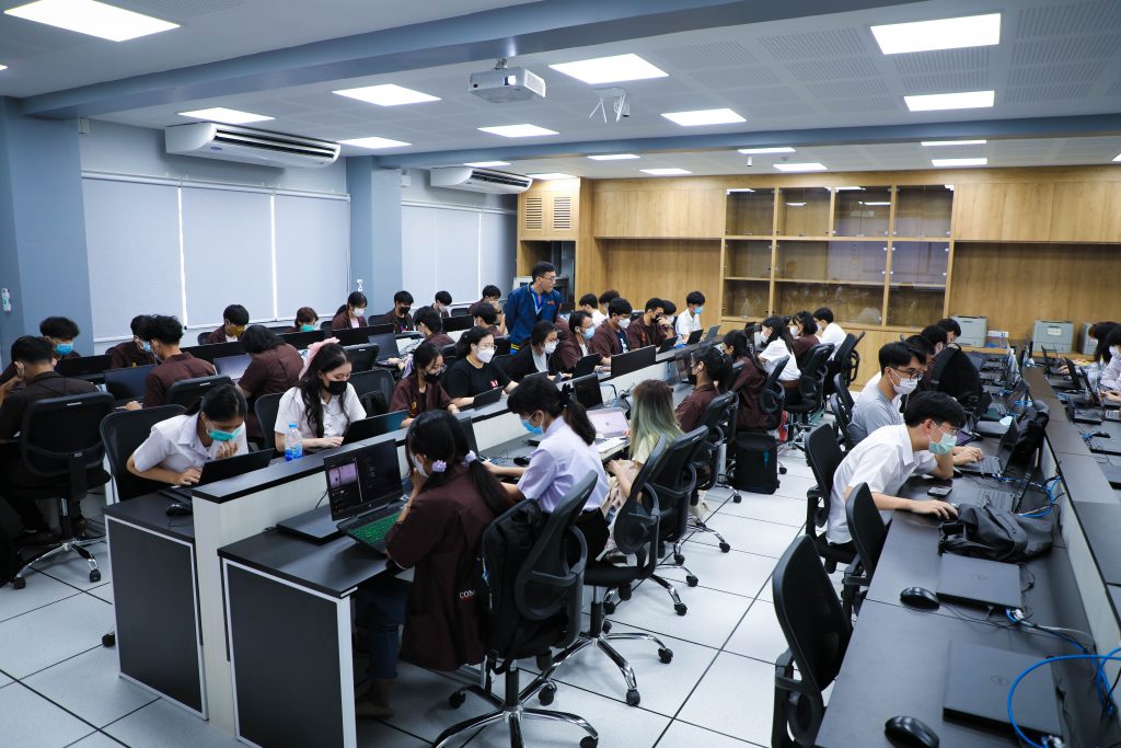 computer4-1024x683.jpg