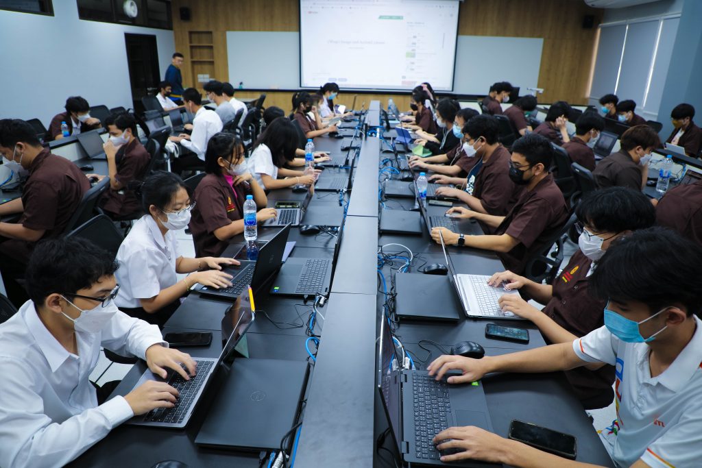 computer5-1024x683.jpg