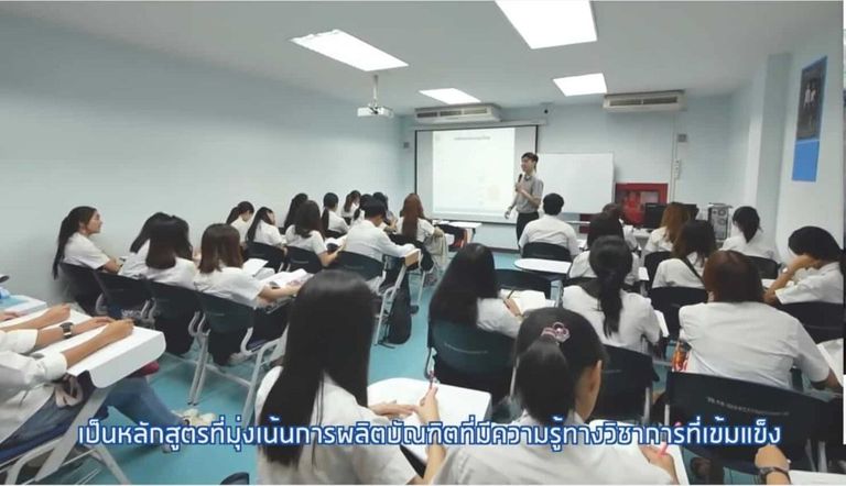 บริหารธุรกิจบัณฑิต-2-1024x589.jpg